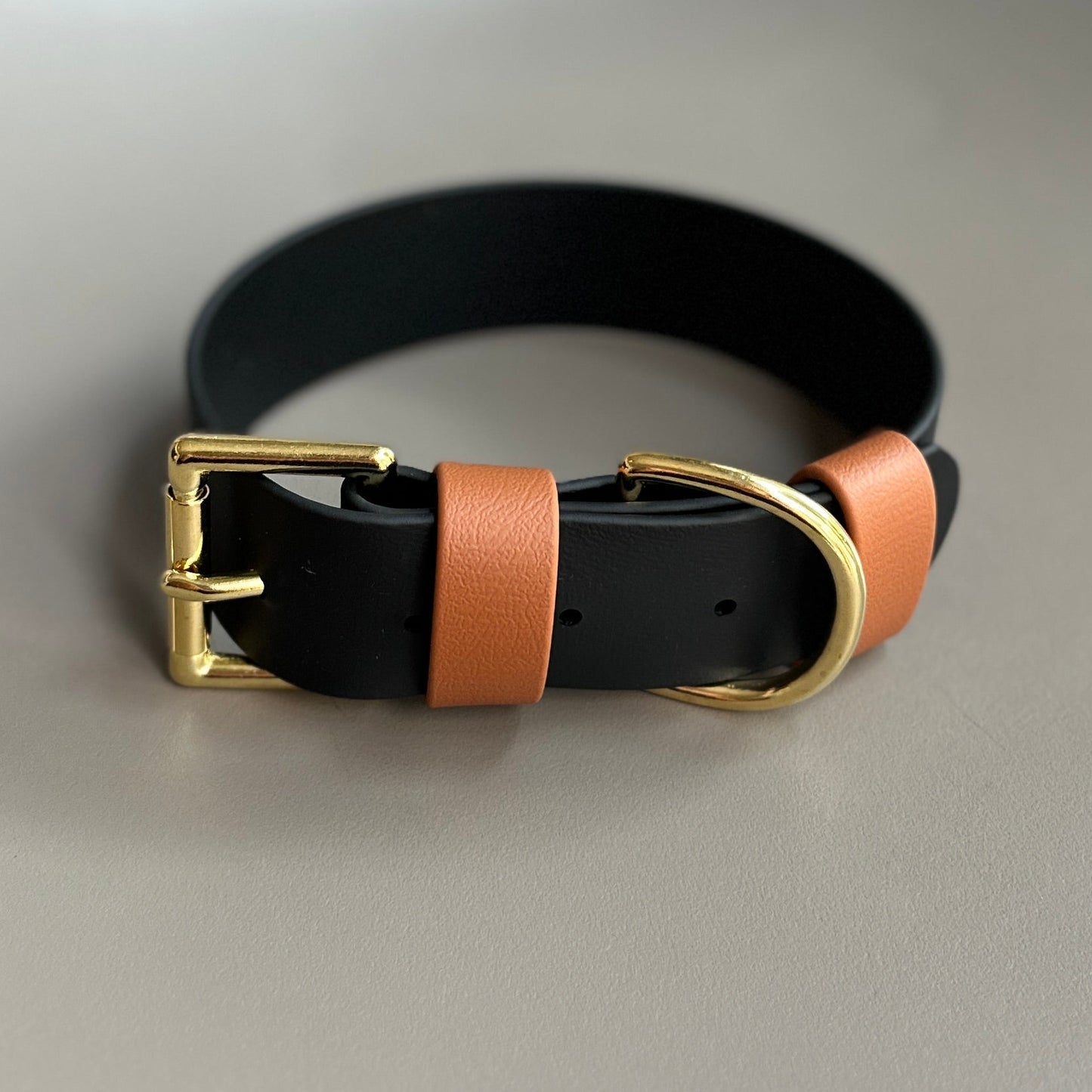 Castor Fire Wide 38mm BioThane® Collar