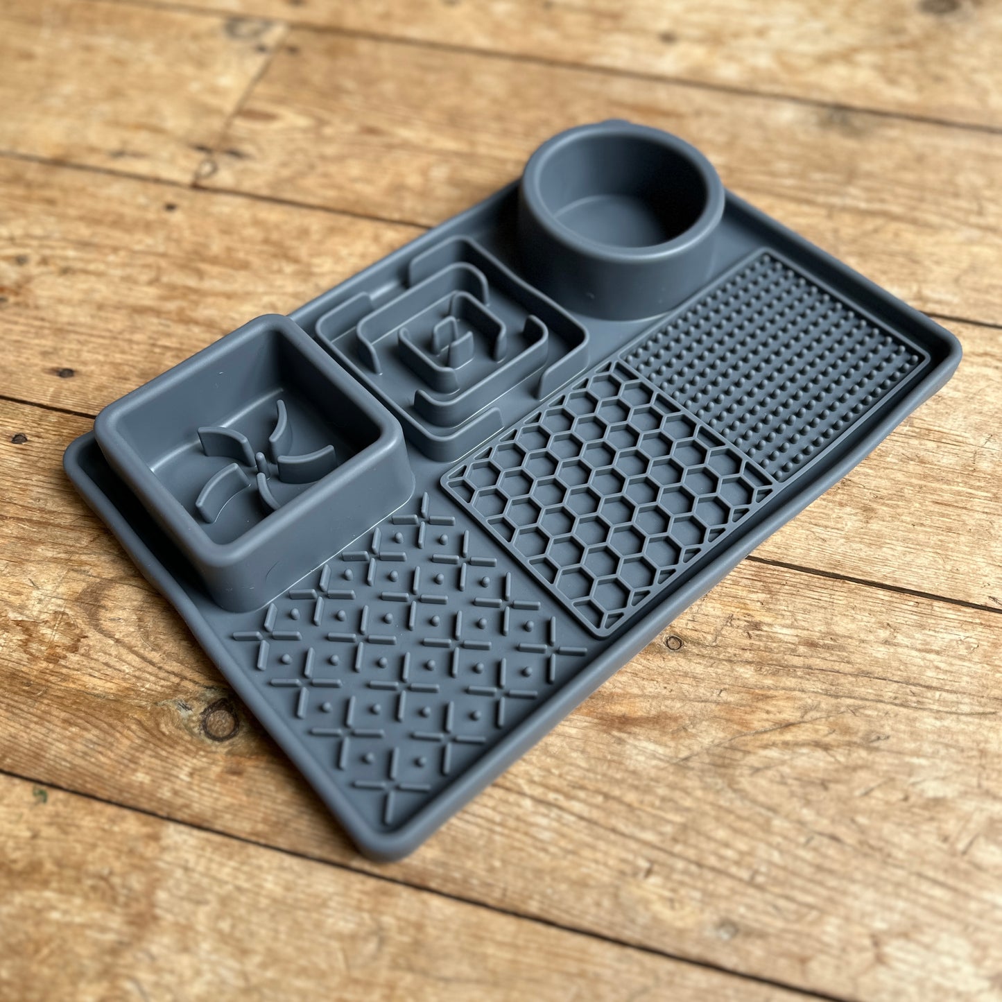 3 in 1 Slow Feeder Lick Mat